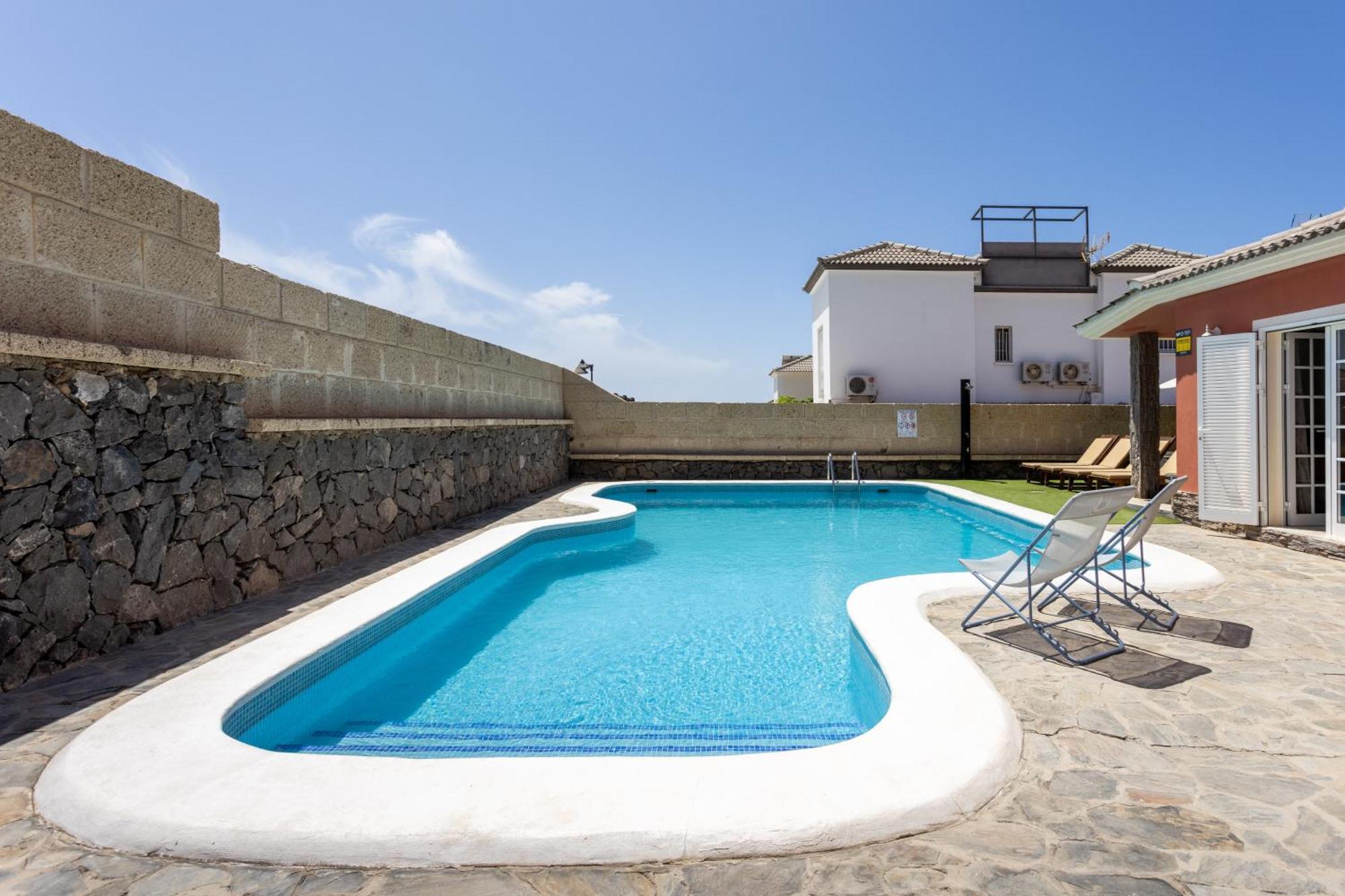 Villa Chloe Costa Adeje Tenerifesummervillas Giant Private Pool 11 Meters Long Exterior photo